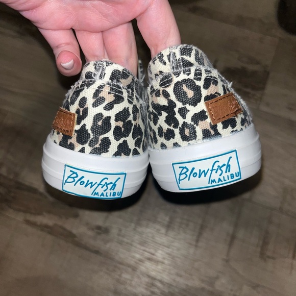 Leopard Blowfish Sneakers - Picture 3 of 4